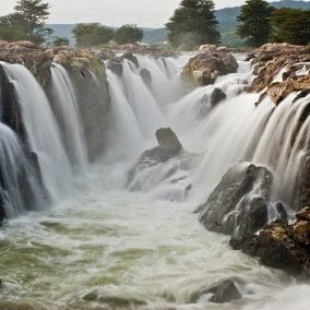 Hogenakkal Falls